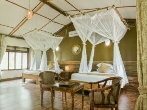 pakuba safari lodge Uganda